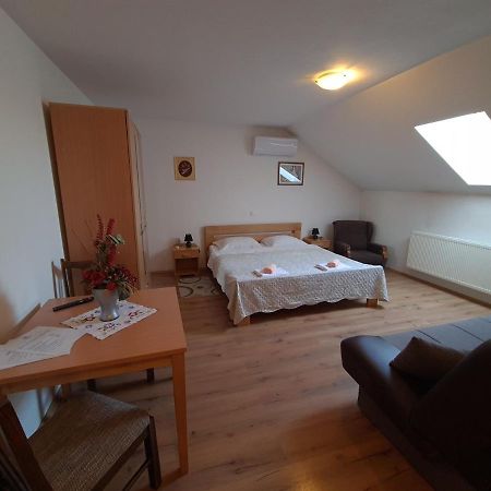Guest House Aquarius Bosnjaci Dış mekan fotoğraf