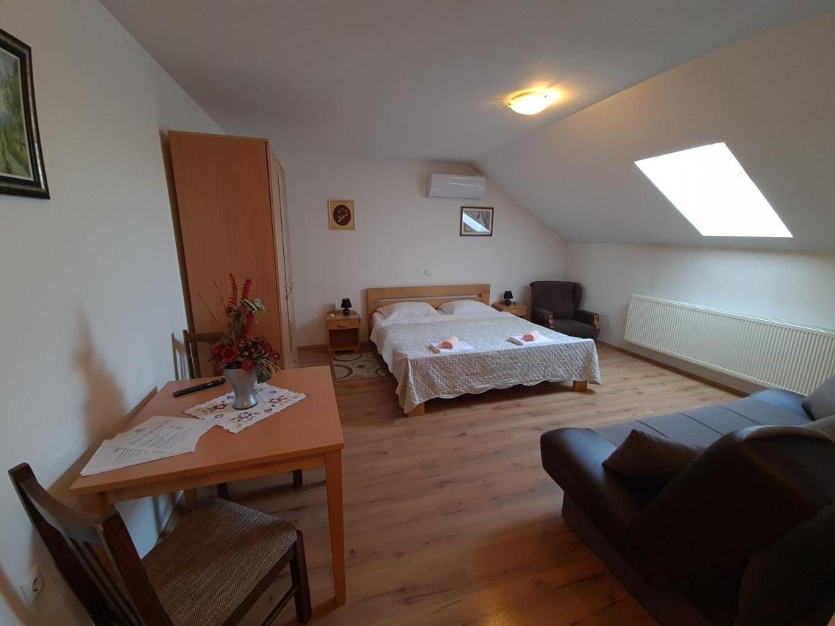 Guest House Aquarius Bosnjaci Dış mekan fotoğraf